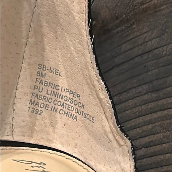 Betsy Johnson Elegant Black Beaded Women's Sandals size 8 - Picture 4 of 11